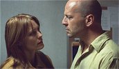 Bruce Willis and Robin Wright Penn in "Unbreakable"